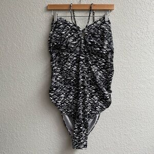NWOT Oh Baby Motherhood Maternity Swimsuit One Piece Black/White Women’s Size XL